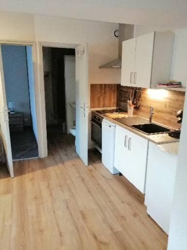 Joyeuse, Superbe Appartement D'Environs 30M2. Buitenkant foto